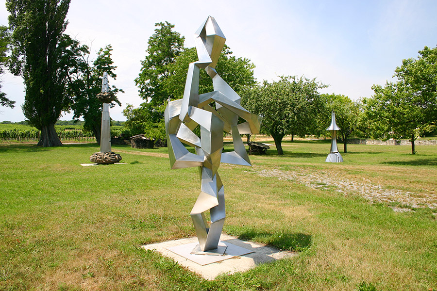 Bewegung IV, Stahl, im Skulpturenpark im Freilichtmuseum Wander Bertoni